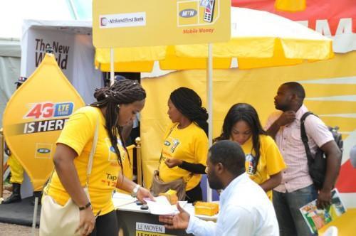 You are currently viewing Why Mobile Money Is Transforming Government Service Payments in Cameroon